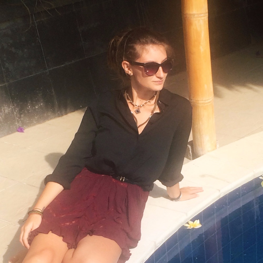 Meet your Posher, Ashley
